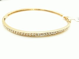  18KT CLUSTER BANGLE