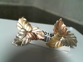 14kt Tri Color Studs Leaf Earring 