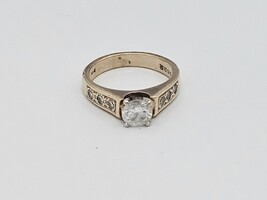 14kt Diamond Ring SZ:3.5 Y/G  .60 Ct