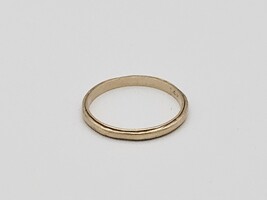 14kt Band Ring SZ:6 Y/G 