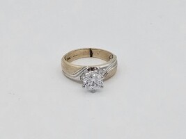 14kt Solitaire Ring SZ:5 Two-Tone (not diamond)