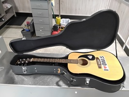 Squier SA-50 Beginner Acoustic Guitar