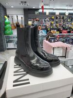 Ganni Everyday Chelsea Boots in Naplack, Size 38/7.5 US